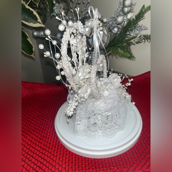 Laura Lees Decortive Heart Wedding Cake Topper - Picture 8 of 15